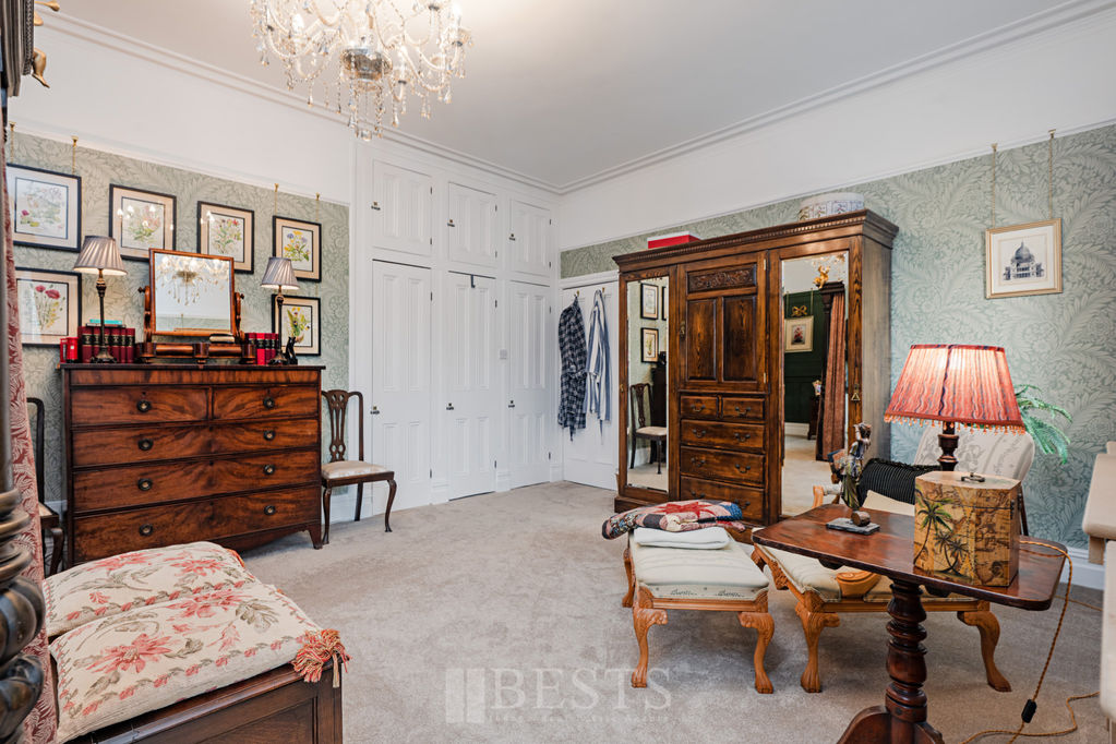 11 Weston Road